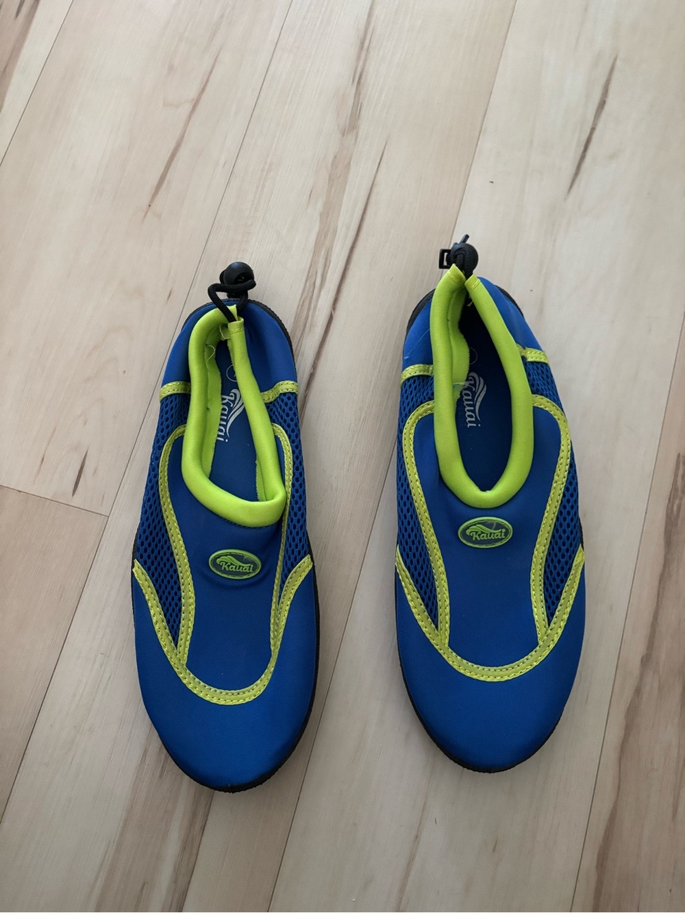 3for $15😍 Kauai Blue and Neon Yellow Water Shoes